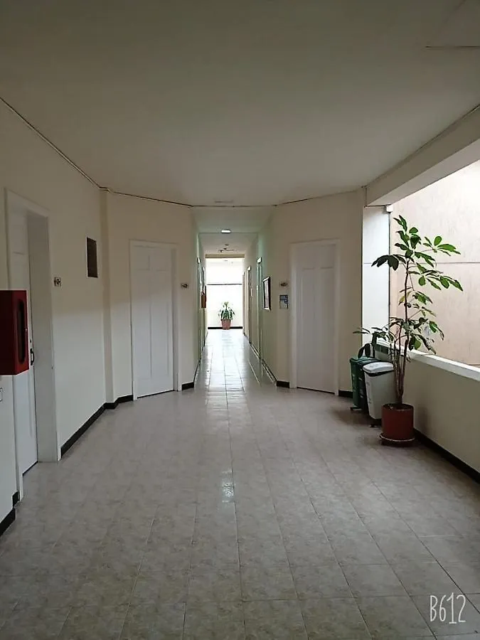 Hotel Calle Real Suite 메딜린 0*,