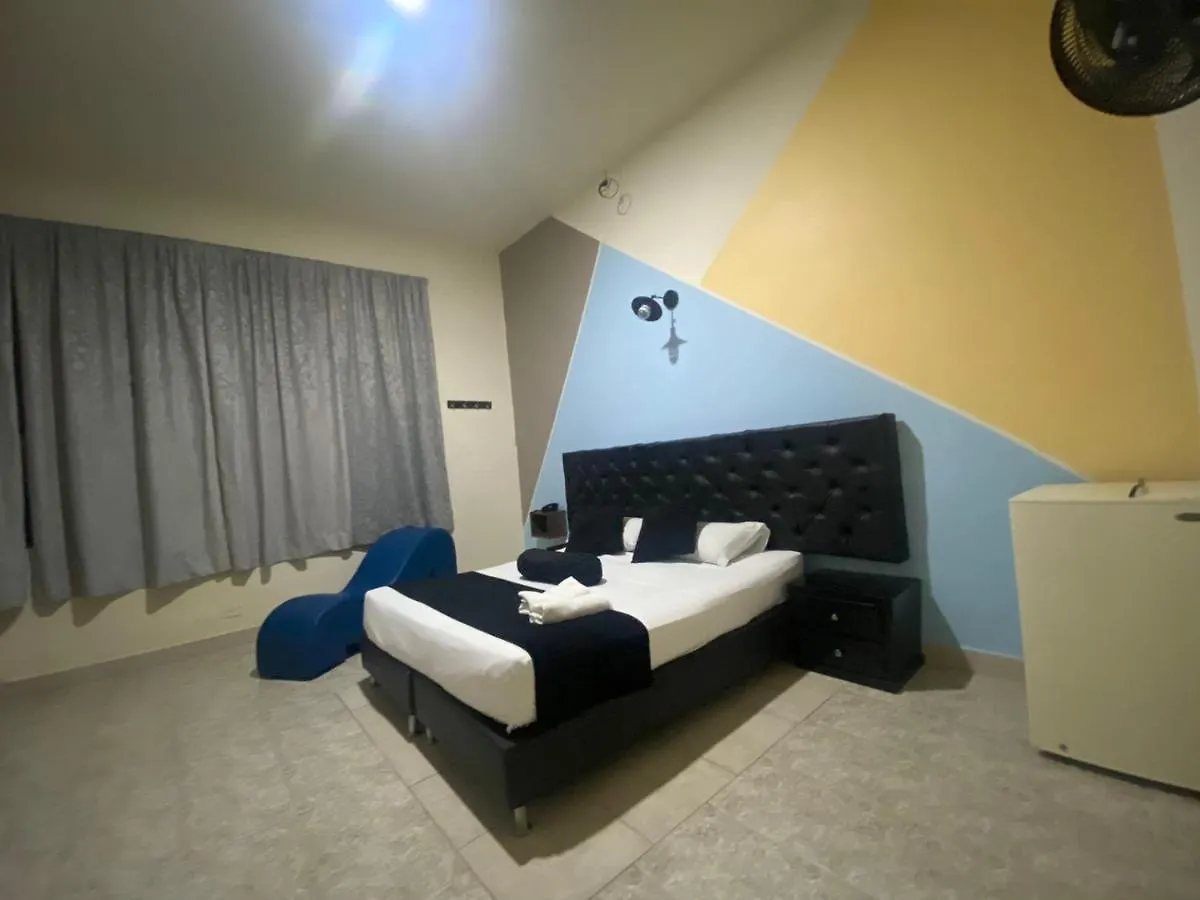 Hotel Calle Real Suite Medellin 0*,